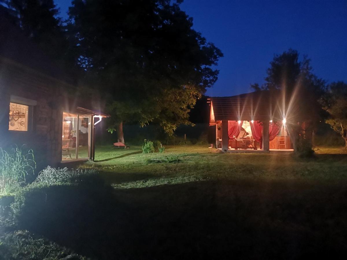 Magnus Lupus Villa Korenica Exterior photo